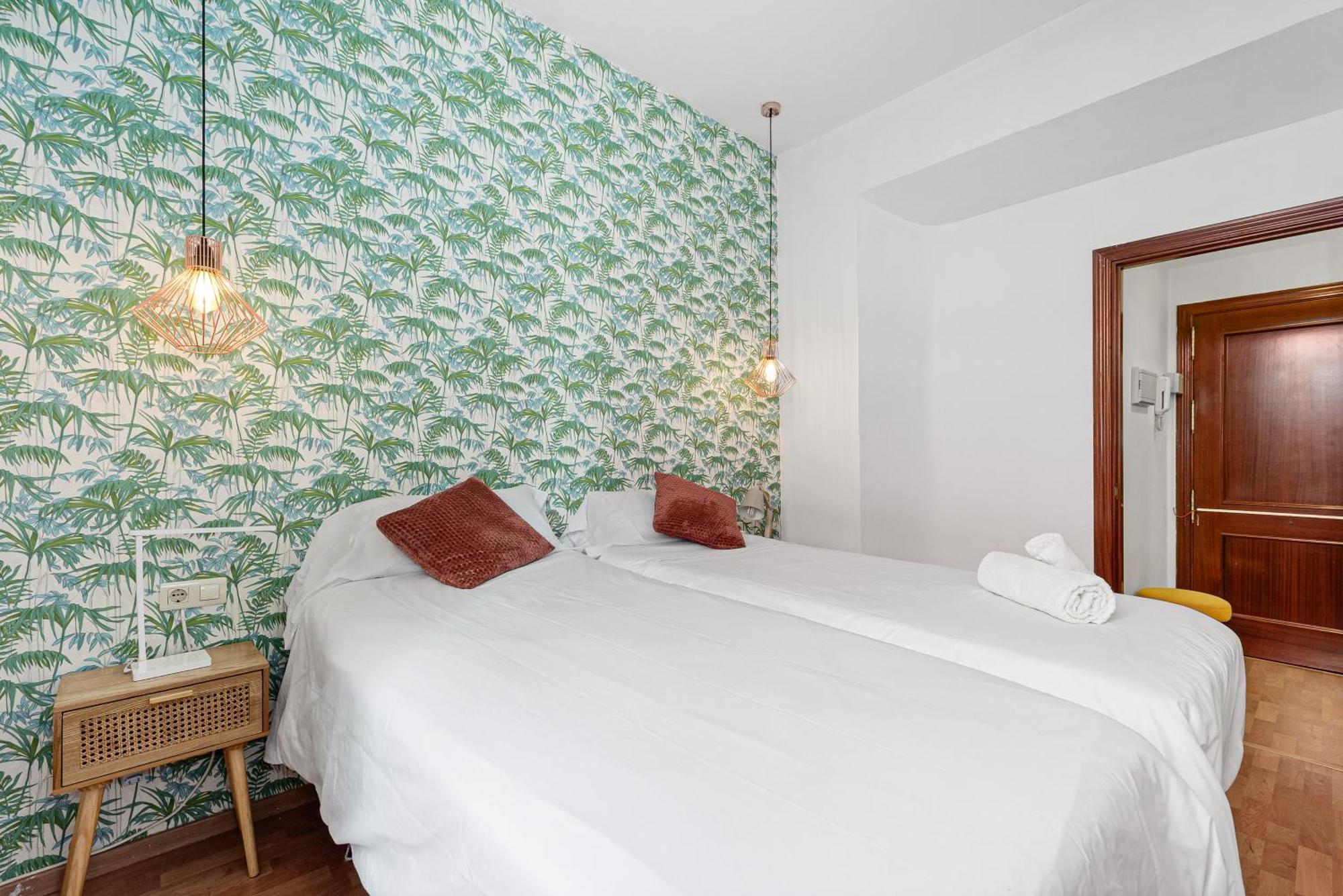 Urbanchicmalaga 2Bedroom Oasis In Historic Malaga Centre 외부 사진